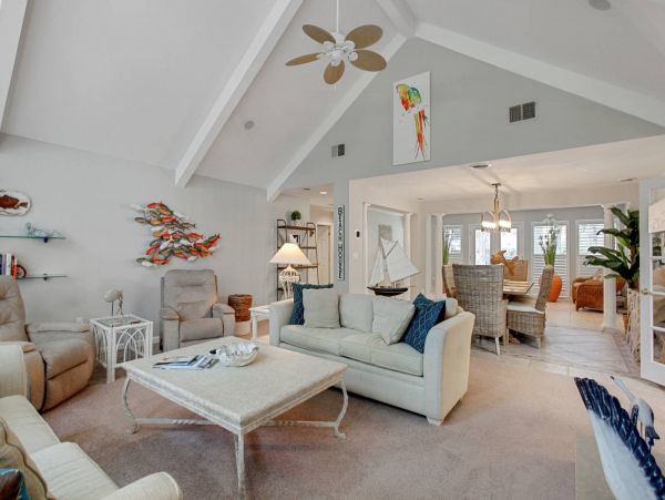 Hilton Head Vacation Pool Home Sleeps 6 Guests