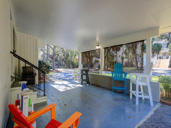 Charming 3 Bedroom Vacation Home Close to Beach