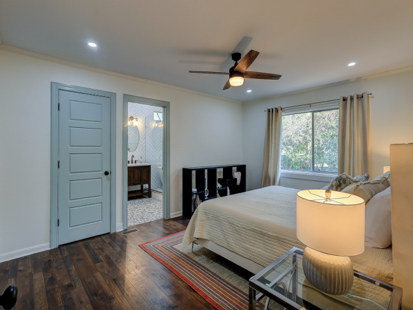 Charming 3 Bedroom Vacation Home Close to Beach