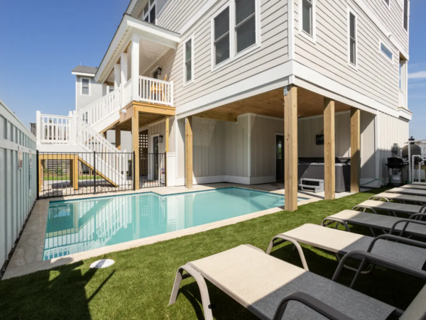 Corolla 8 Bedroom Vacation Home Steps from the Beach