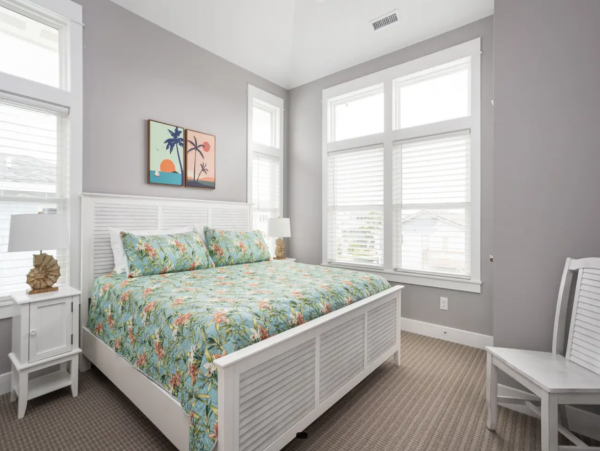 Corolla 8 Bedroom Vacation Home Steps from the Beach