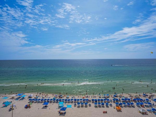On Beach Vacation Condo Two Bedroom in Panama City