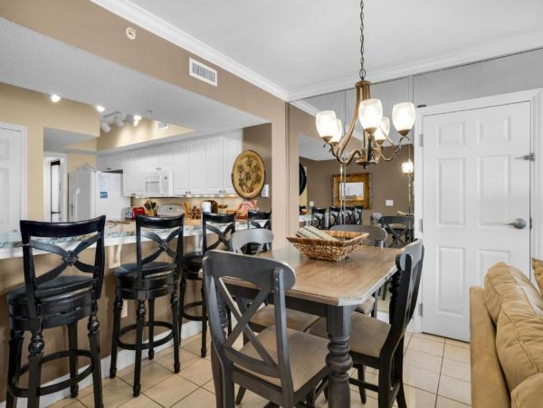 On Beach Vacation Condo Two Bedroom in Panama City