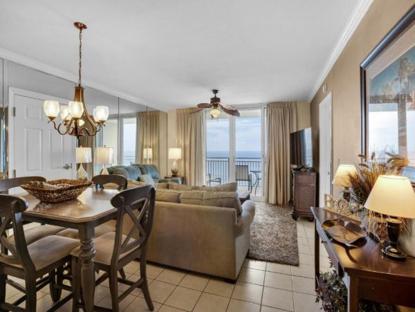 On Beach Vacation Condo Two Bedroom in Panama City