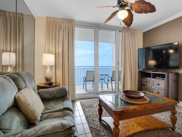 On Beach Vacation Condo Two Bedroom in Panama City
