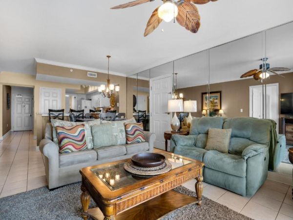 On Beach Vacation Condo Two Bedroom in Panama City