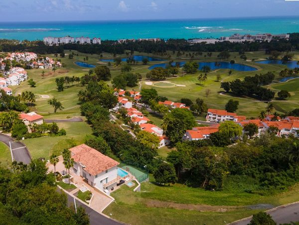 Luxury Five Bedroom Villa with Ocean Views