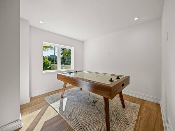 Holmes Beach Stunning Four Bedroom Vacation Home