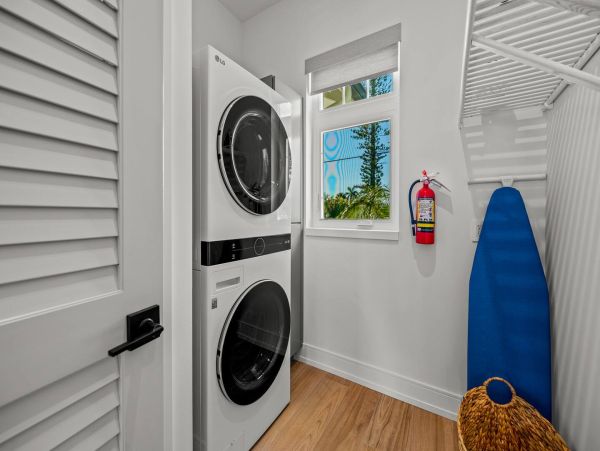 Holmes Beach Stunning Four Bedroom Vacation Home