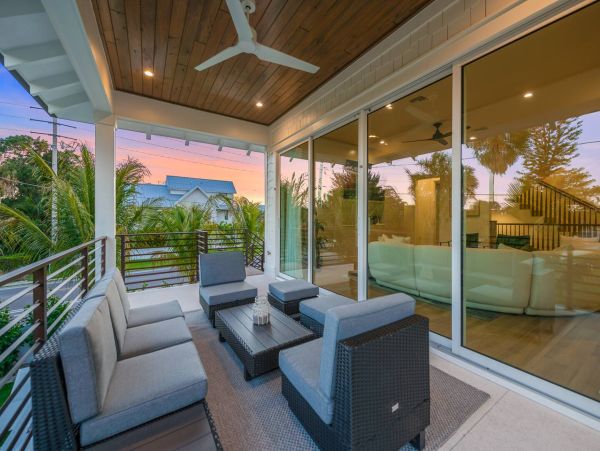 Holmes Beach Stunning Four Bedroom Vacation Home