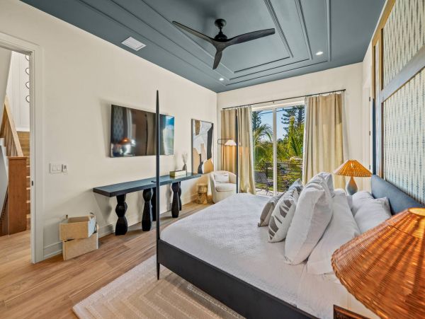 Holmes Beach Stunning Four Bedroom Vacation Home