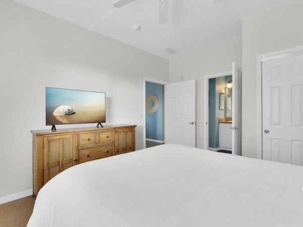 Naples Vacation Condo Three Bedroom with Pool