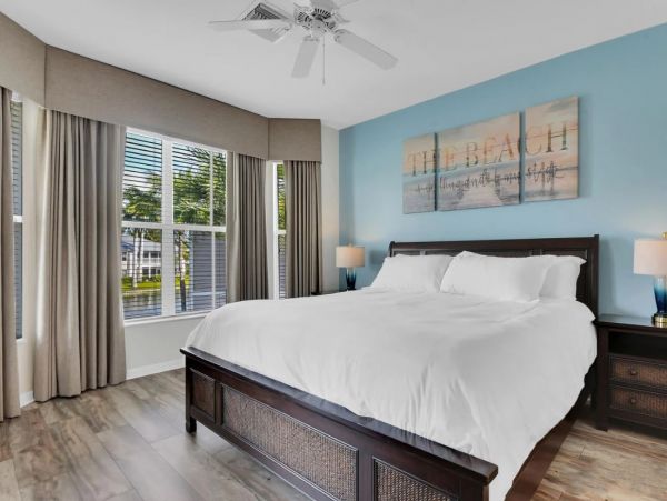 Naples Vacation Condo Three Bedroom with Pool