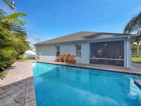 St. Augustine Vacation Home Three Bedroom Walk to Beach