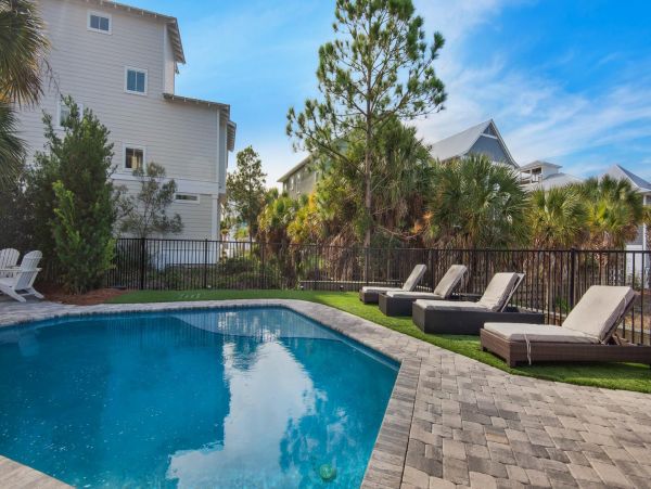 Walk to Beach Santa Rosa Vacation Home Five Bedroom