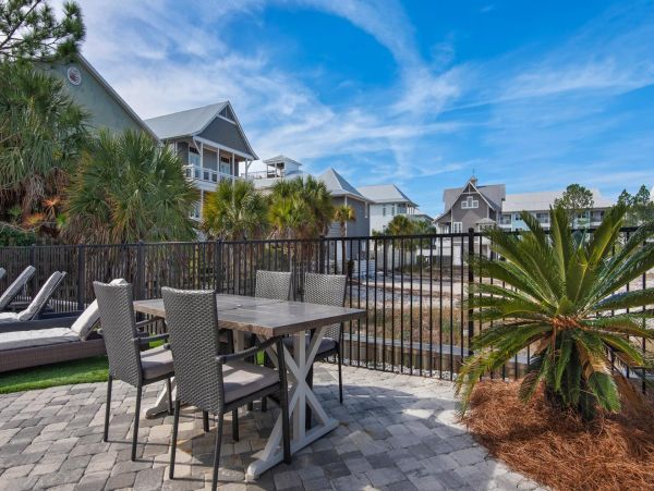 Walk to Beach Santa Rosa Vacation Home Five Bedroom