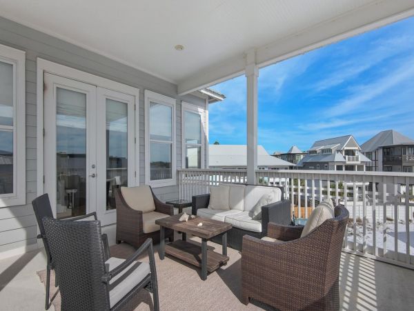 Walk to Beach Santa Rosa Vacation Home Five Bedroom