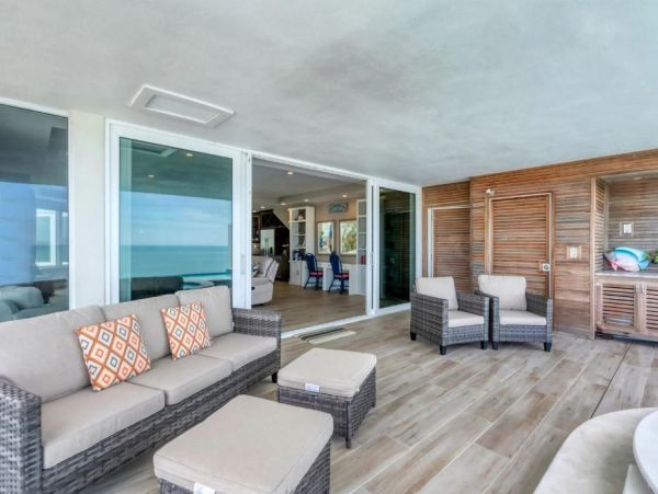 Luxury Beach Front Englewood Vacation Condo