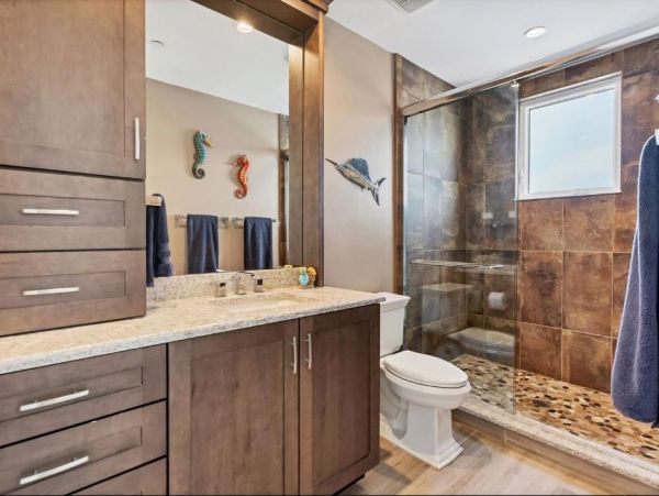 Luxury Beach Front Englewood Vacation Condo