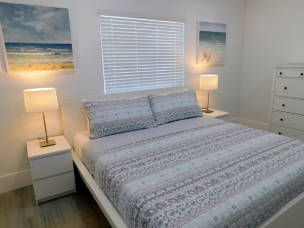 Short Walk to Beach from this Lovely 3 Bedroom Condo