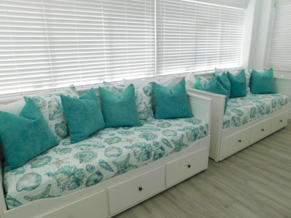 Short Walk to Beach from this Lovely 3 Bedroom Condo