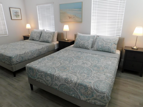 Short Walk to Beach from this Lovely 3 Bedroom Condo
