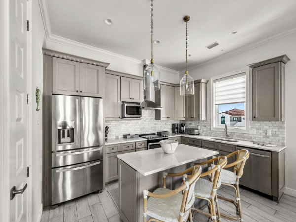 Navarre Beach Home with 4 Bedrooms