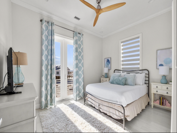 Navarre Beach Home with 4 Bedrooms