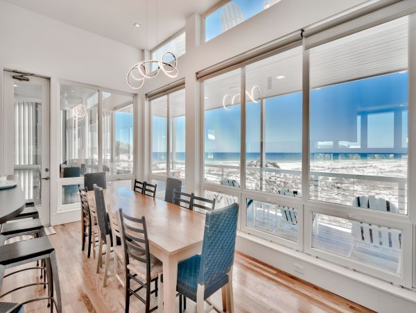 Luxury Beachfront Vacation Home 6 Bedrooms, Private Pool in Santa Rosa Beach