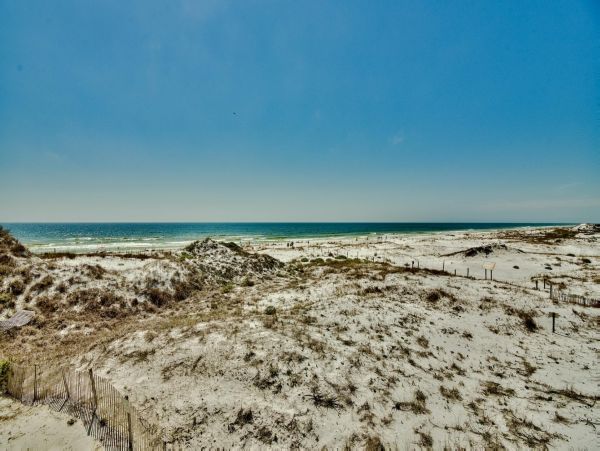 Luxury Beachfront Vacation Home 6 Bedrooms, Private Pool in Santa Rosa Beach