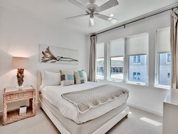 Luxury Beachfront Vacation Home 6 Bedrooms, Private Pool in Santa Rosa Beach