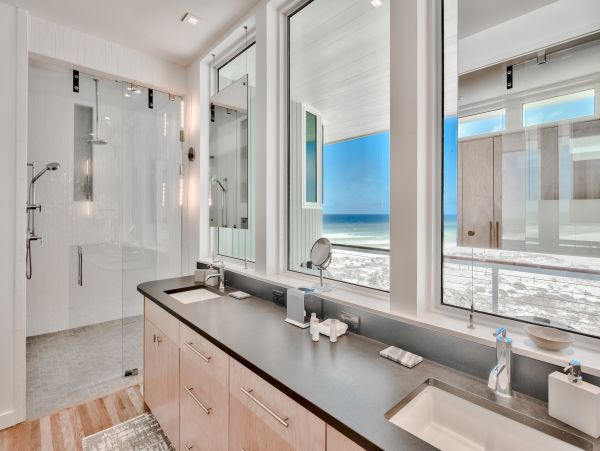 Luxury Beachfront Vacation Home 6 Bedrooms, Private Pool in Santa Rosa Beach