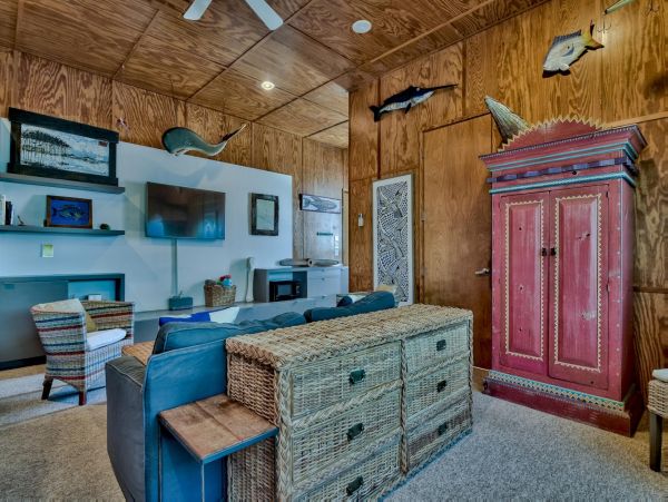 Luxury Beachfront Vacation Home 6 Bedrooms, Private Pool in Santa Rosa Beach