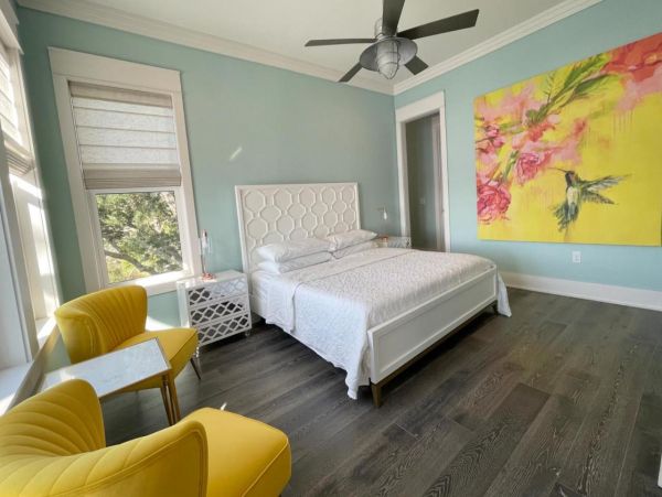 Bayfront Home Four Bedrooms with Private Pier, Patio & Amazing Water Views