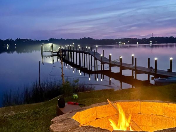 Bayfront Home Four Bedrooms with Private Pier, Patio & Amazing Water Views