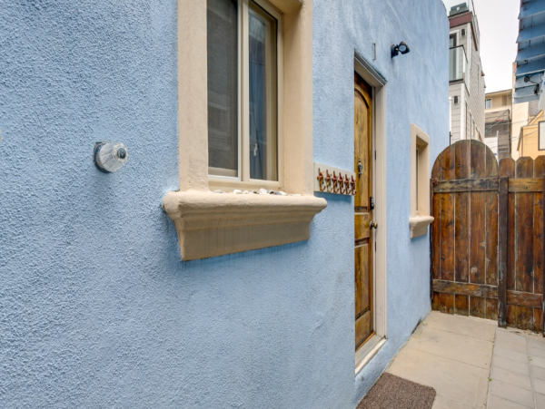 Beachside 2 Bedroom Vacation Rental