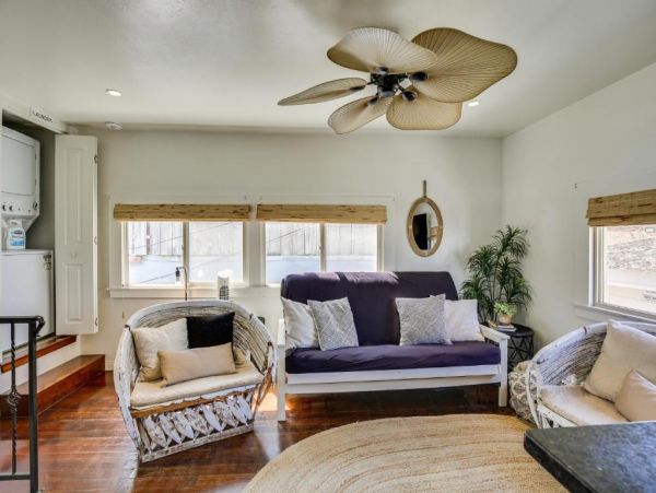Walk to Beach San Diego Vacation Condo One Bedroom