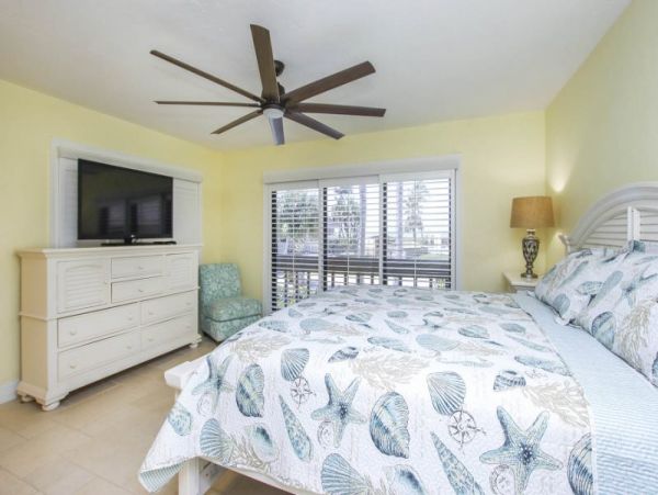 Captiva Vacation Home with 3 Bedroom & Beach Access