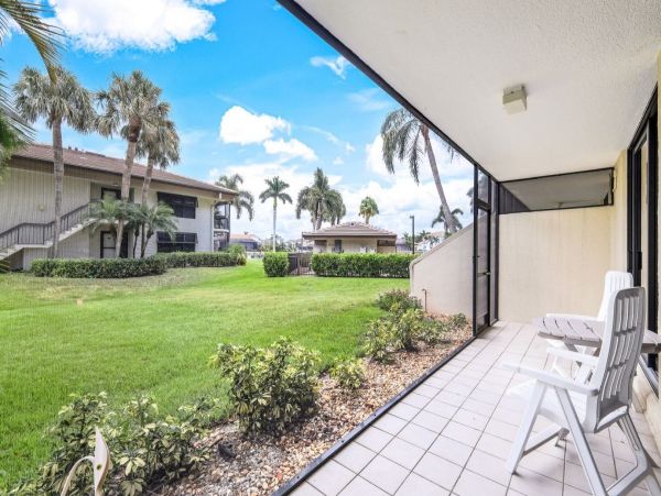 Charming Marco Island 2 Bedroom Vacation Condo