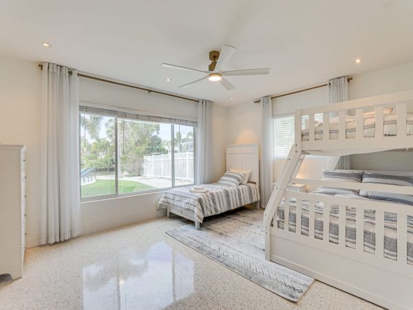 Siesta Key Haven with 3 Bedrooms & Canal Views
