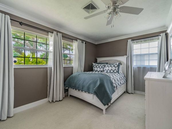 Luxury 3 Bedroom Pool Retreat