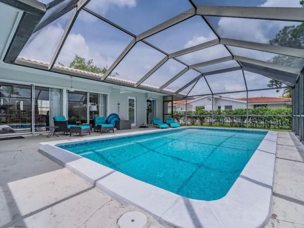 Luxury 3 Bedroom Pool Retreat