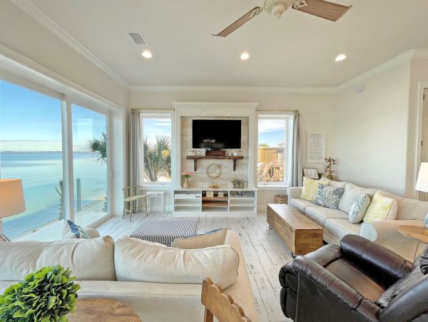 Luxury Waterfront Home with Private Pool, Outdoor Kitchen, Grill & TV