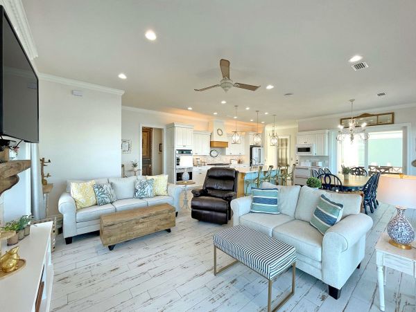 Luxury Waterfront Home with Private Pool, Outdoor Kitchen, Grill & TV
