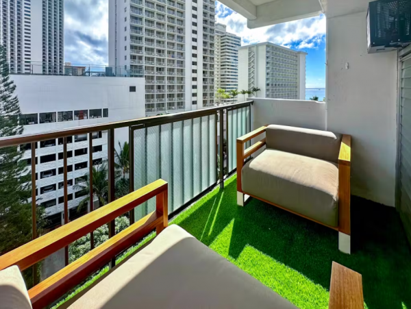 Honolulu Vacation Rental: Beach Access & City Views