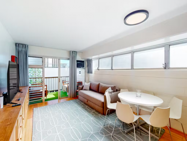 Honolulu Vacation Rental: Beach Access & City Views