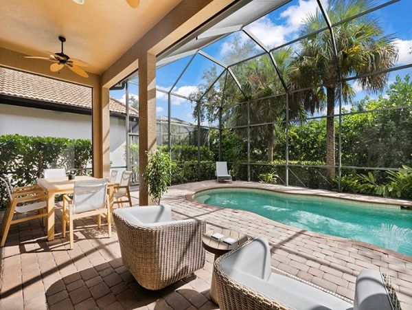 Charming Three Bedroom Vacation Pool Home in Naples