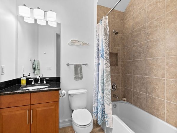Charming Three Bedroom Vacation Pool Home in Naples