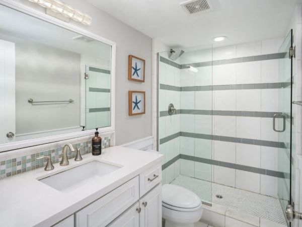 Oceanfront Three Bedroom Vacation Rental in Mission Beach