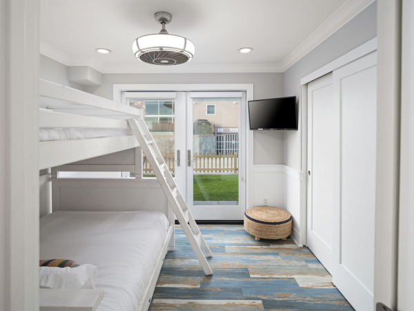 Oceanfront Three Bedroom Vacation Rental in Mission Beach